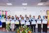 Entrega de títulos a alumnos de UNIB en Guatemala. 